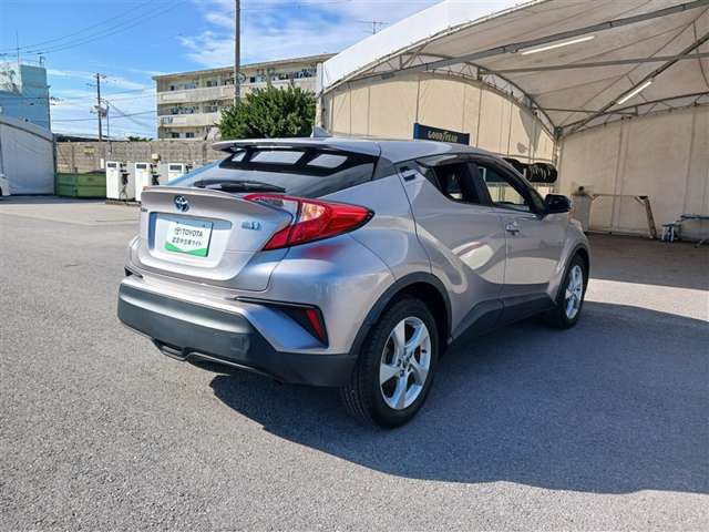トヨタ C-HR