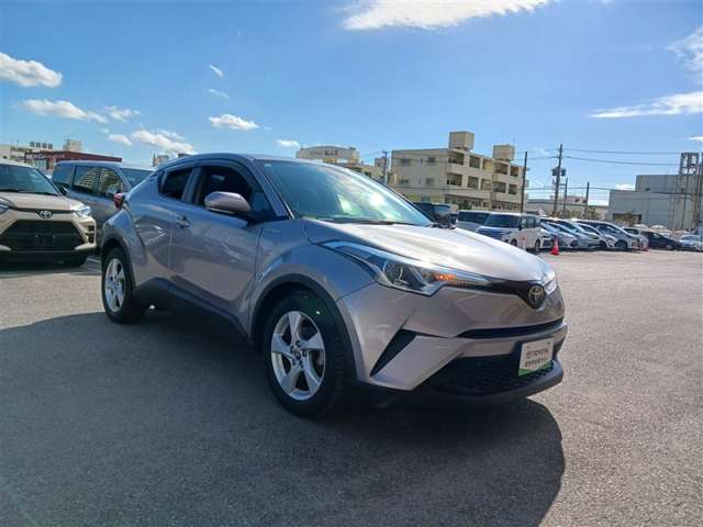 トヨタ C-HR