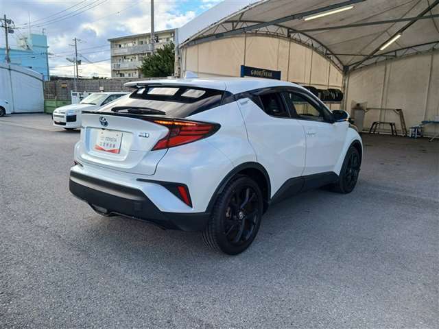 トヨタ C-HR