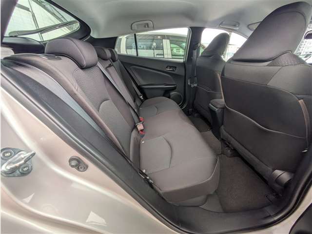 トヨタ プリウス