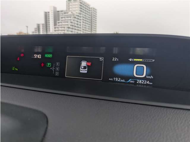 トヨタ プリウス