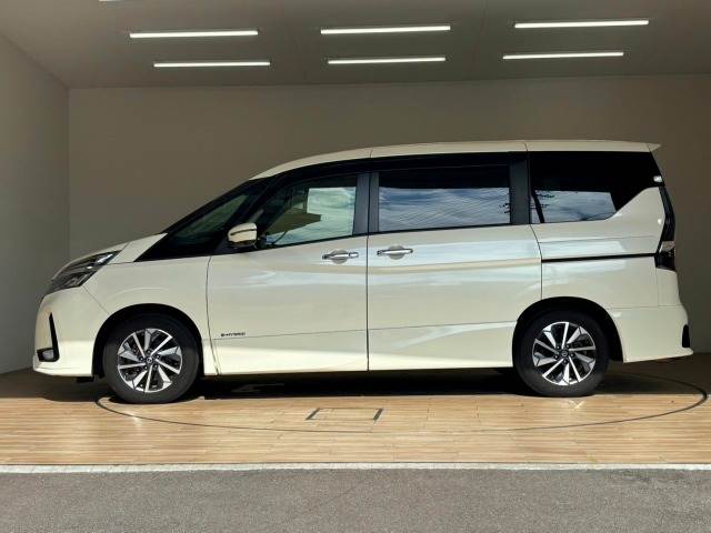 日産 セレナ
