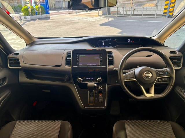 日産 セレナ