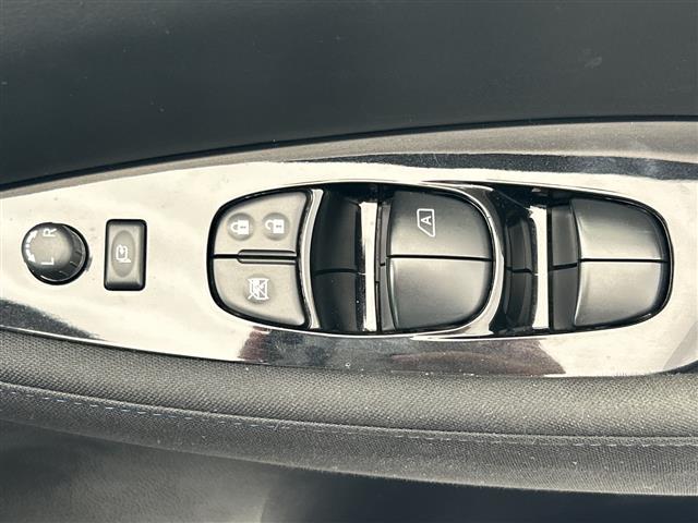 日産 リーフ