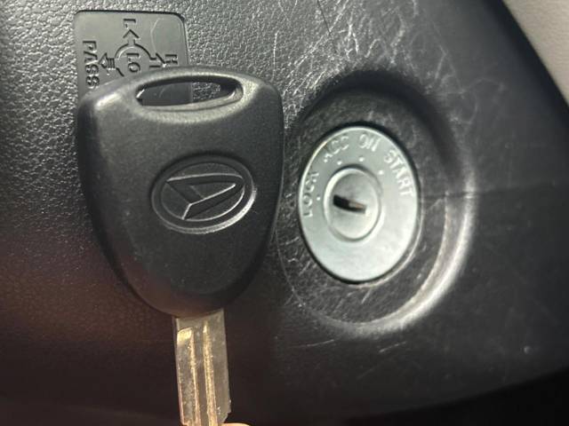 ダイハツ ミライース