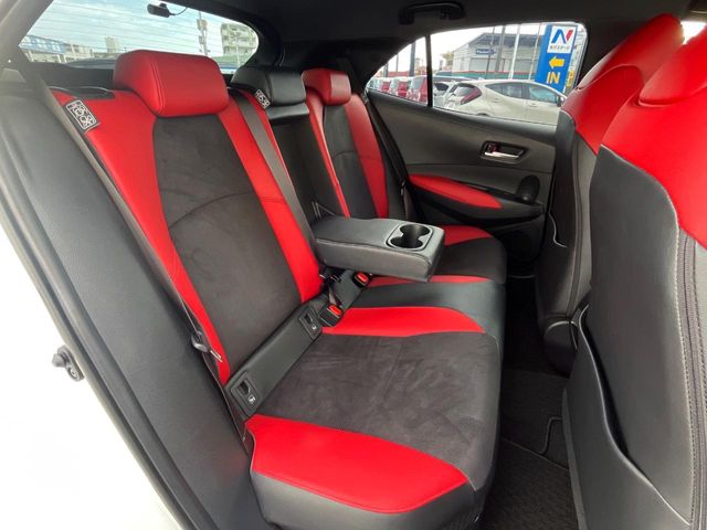 トヨタ カローラスポーツ