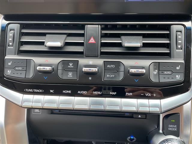 トヨタ ランドクルーザー300