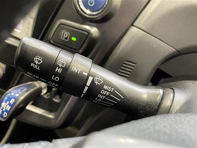 トヨタ プリウスα