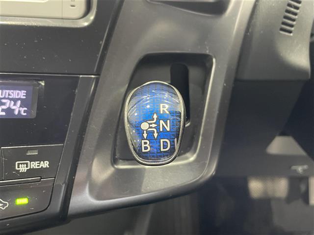 トヨタ プリウスα