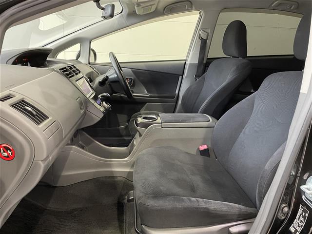 トヨタ プリウスα