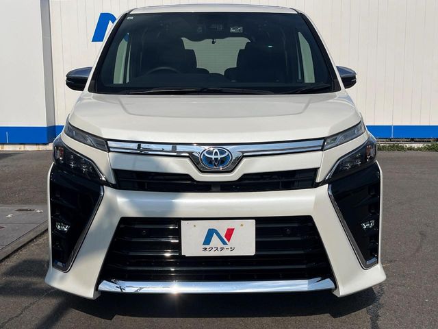 トヨタ ヴォクシー