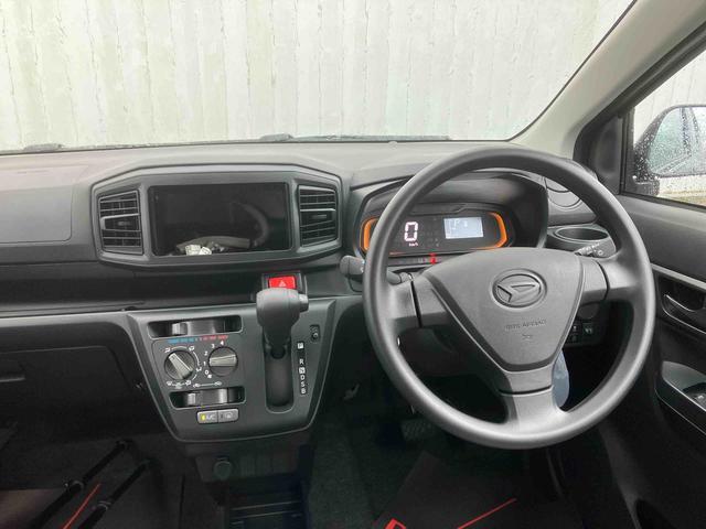 ダイハツ ミライース