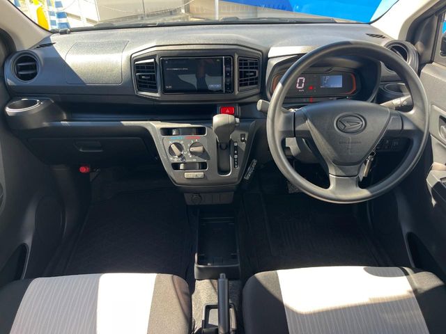 ダイハツ ミライース