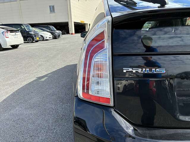 トヨタ プリウス