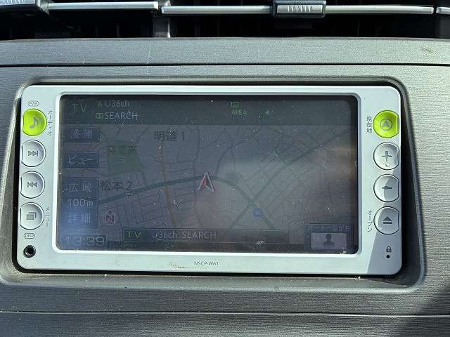 トヨタ プリウス