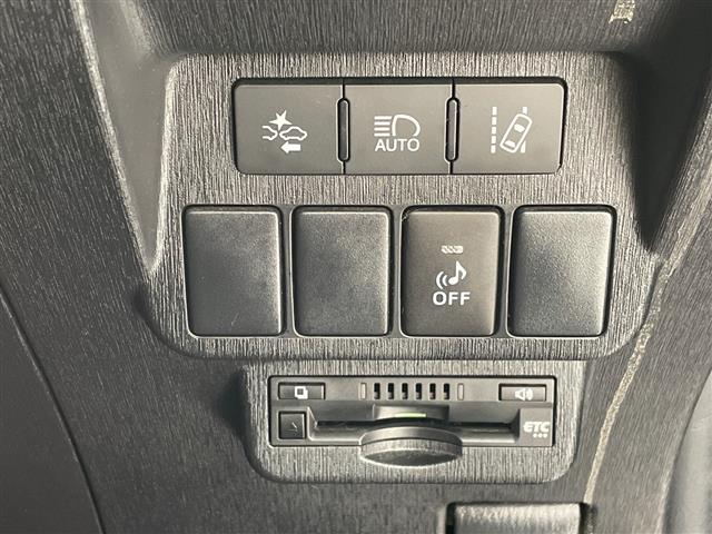 トヨタ プリウスα