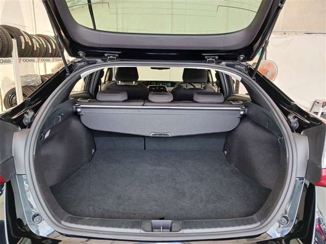 トヨタ プリウス