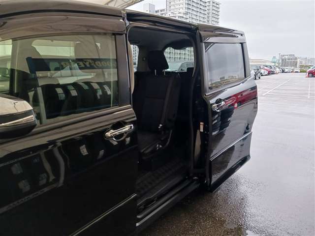 トヨタ ヴォクシー