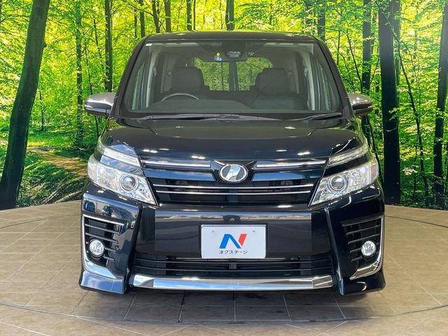 トヨタ ヴォクシー