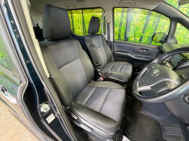 トヨタ ヴォクシー