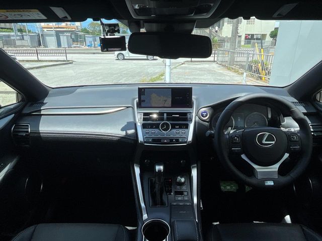 レクサス NX