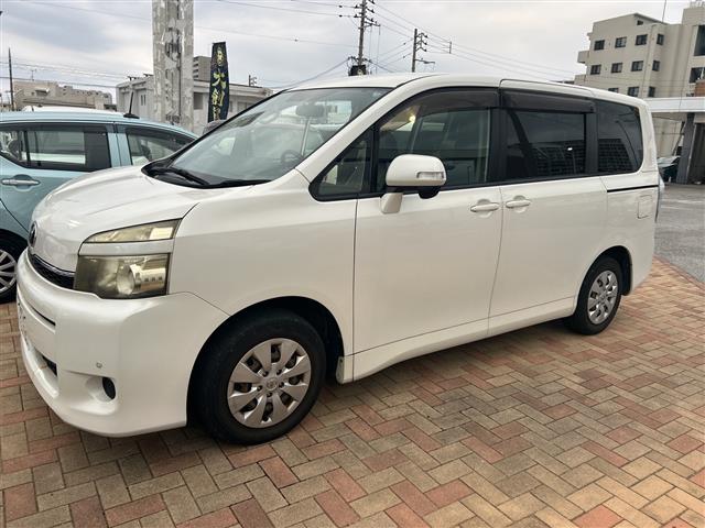 トヨタ ヴォクシー