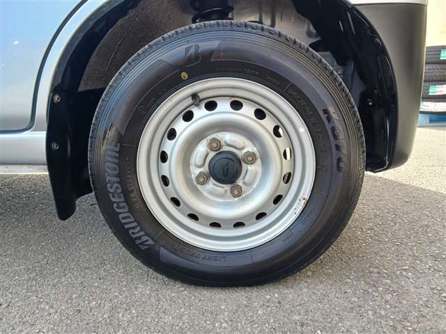 ダイハツ ハイゼットカーゴ