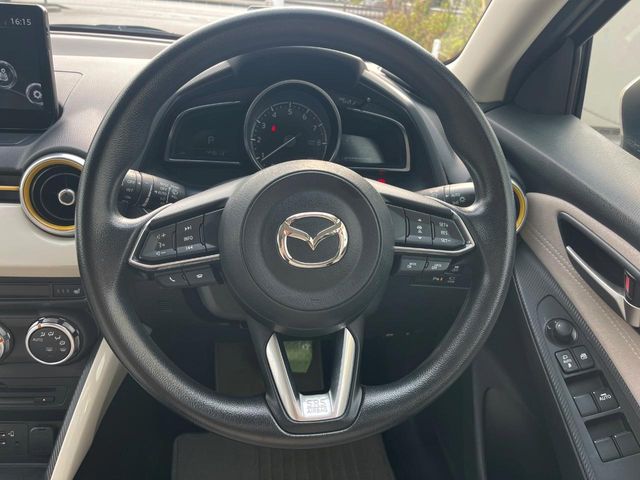 マツダ MAZDA2