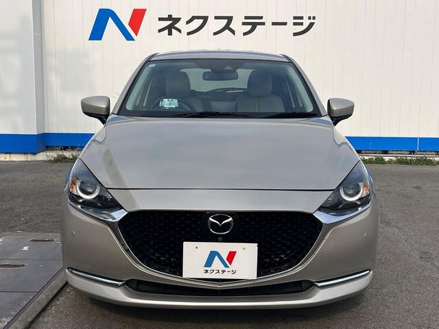 マツダ MAZDA2