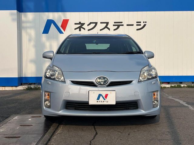 トヨタ プリウス