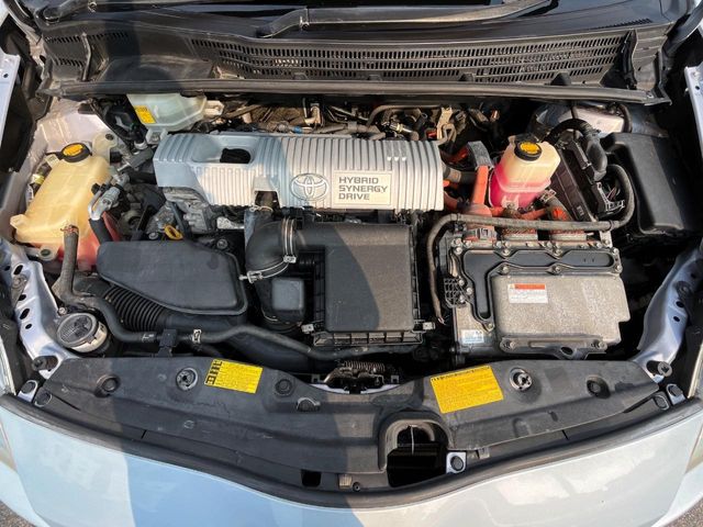 トヨタ プリウス