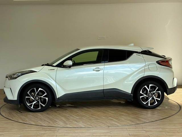 トヨタ C-HR