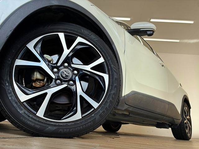 トヨタ C-HR