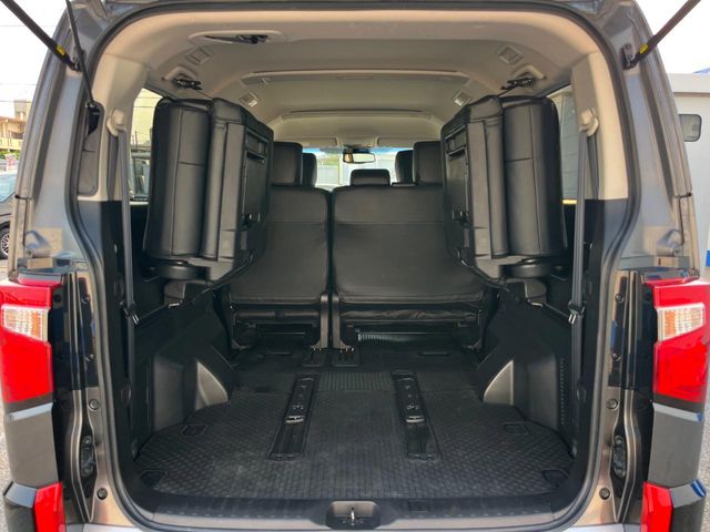 三菱 デリカD：5