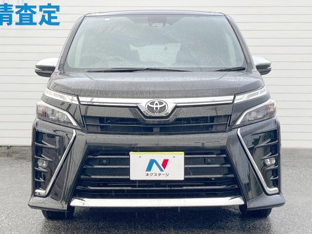トヨタ ヴォクシー