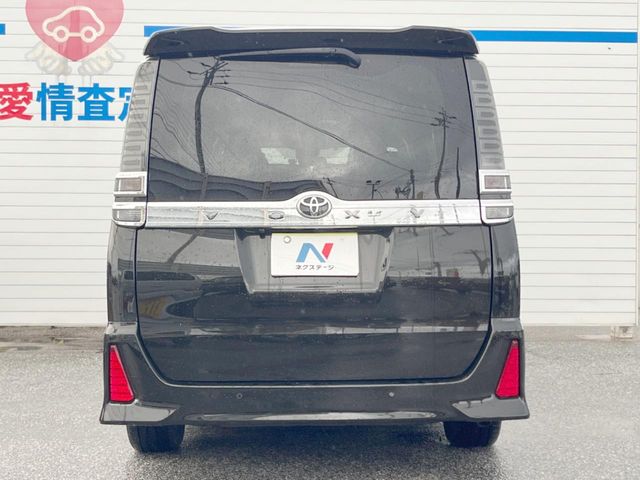 トヨタ ヴォクシー