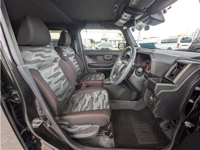 ダイハツ タフト