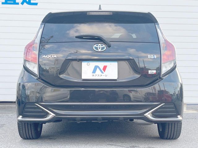 トヨタ アクア