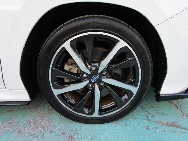 スバル レヴォーグ