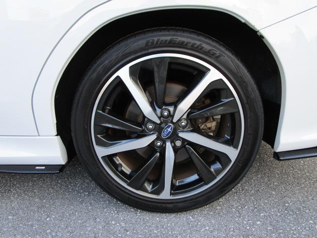 スバル レヴォーグ