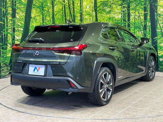 レクサス UX