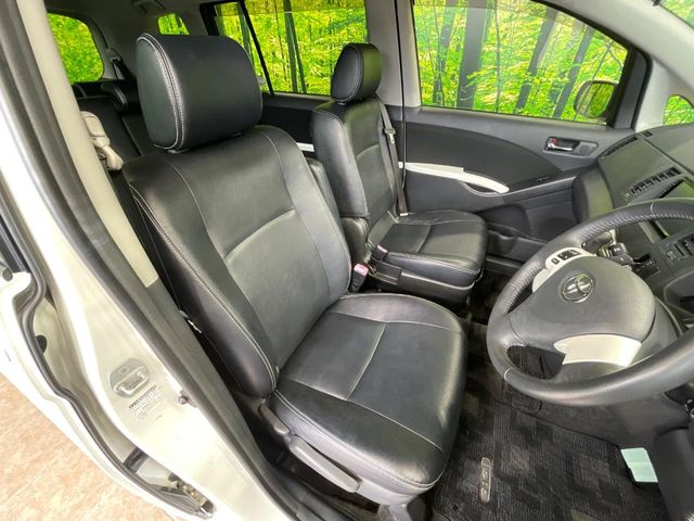 トヨタ アイシス