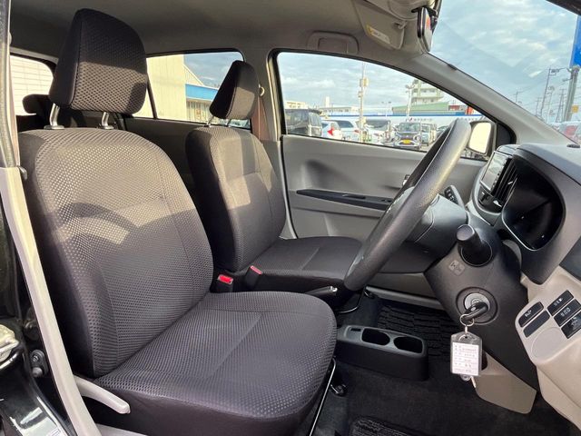 ダイハツ ミライース