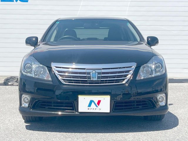 トヨタ クラウンハイブリッド