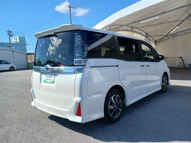 トヨタ ヴォクシー