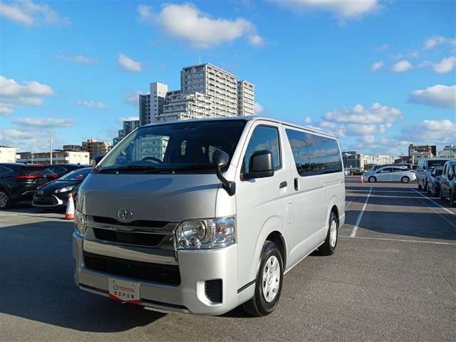 トヨタ ハイエースバン