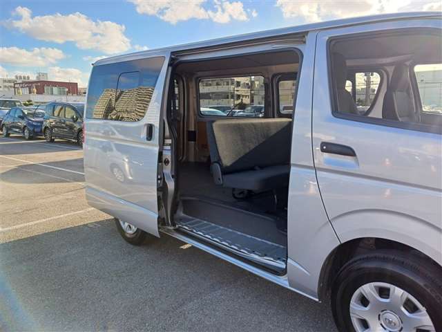 トヨタ ハイエースバン
