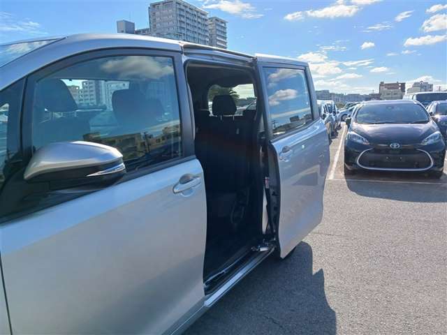 トヨタ ヴォクシー