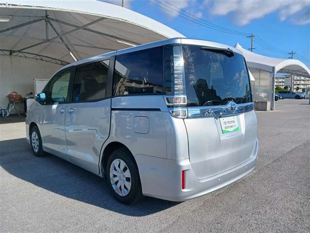 トヨタ ヴォクシー