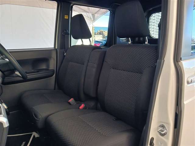 トヨタ ピクシスメガ